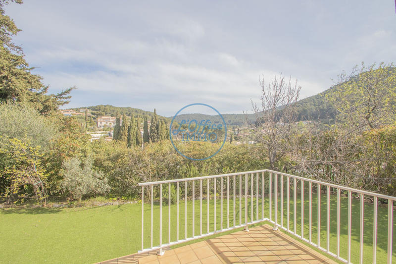 Villa - 200 m² - 7 pièces