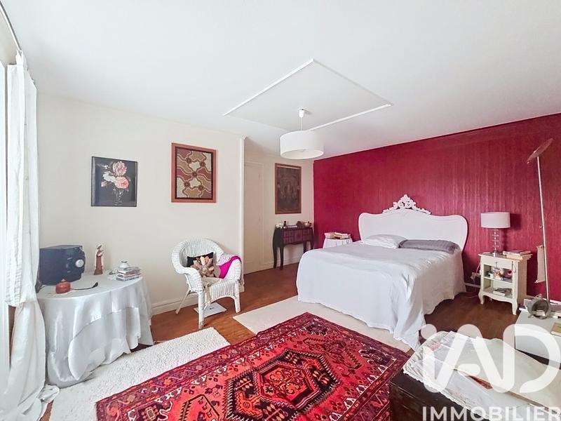 Maison - 148 m² - 9 pièces