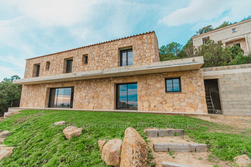 Villa - 182 m² - 6 pièces