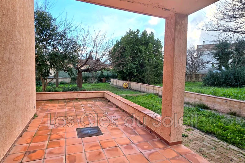 Maison - 235 m² - 2 pièces