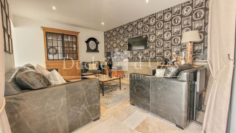 Propriété - 164 m² - 7 pièces