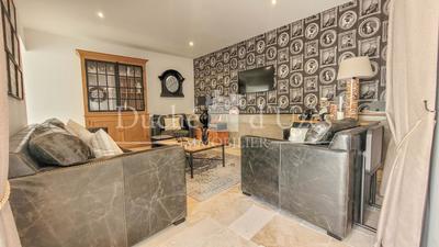 Propriété - 164 m² - 7 pièces