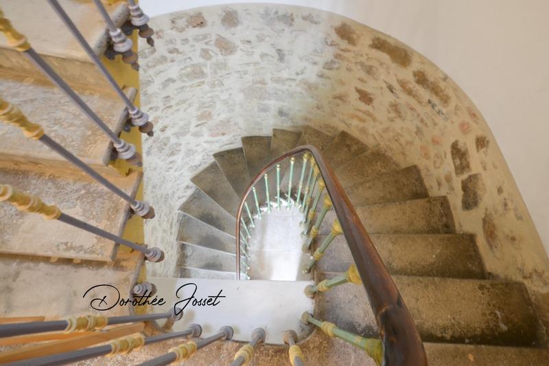 Maison - 335 m² - 9 pièces