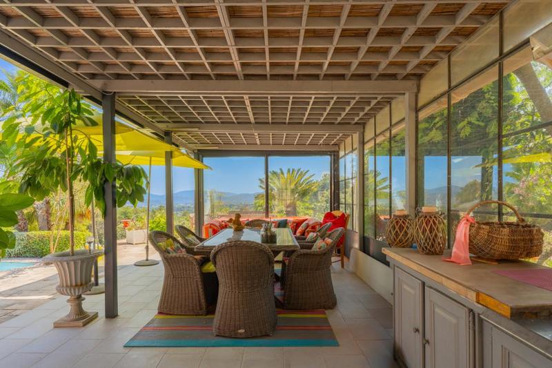 Mas - 240 m² - 6 pièces