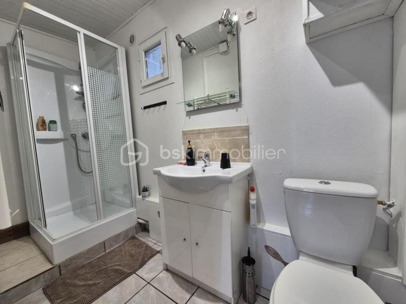 Maison traditionnelle - 190 m² - 9 pièces