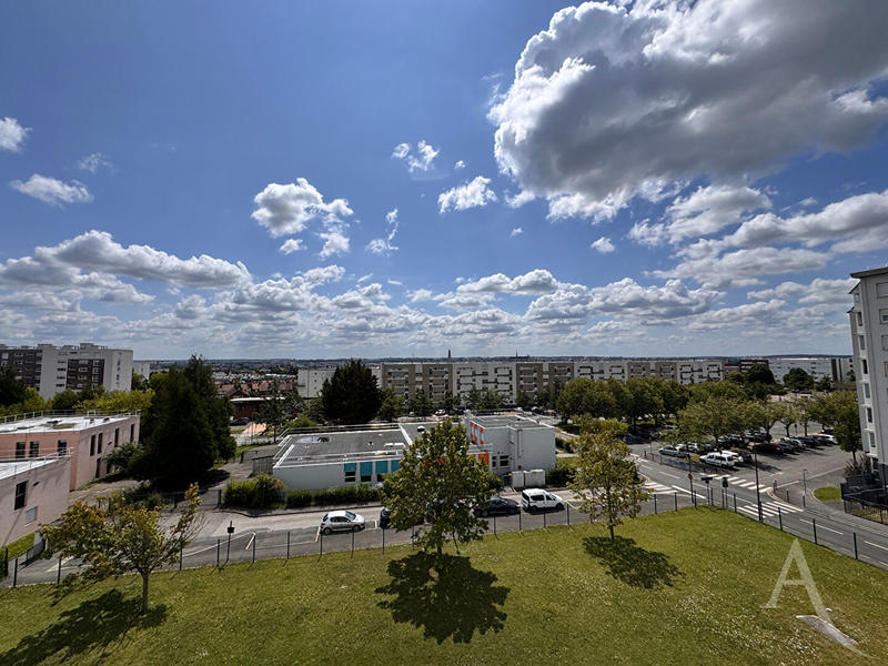 Appartement - 83 m² - 5 pièces