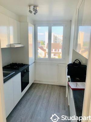 Chambre - 14 m² - 1 pièce