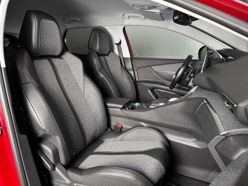 Peugeot 3008 Allure 1.5 Hdi 130ch Eat8 I-Cockpit Ja18p Semi Cuir Carplay Gps Regul Attelage 1⁰Main