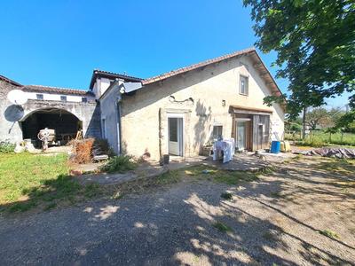 Maison - 248 m² - 11 pièces