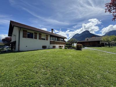 Maison - 182 m² - 7 pièces