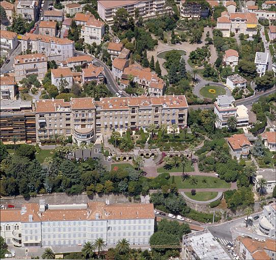 Appartement - 70 m² - 2 pièces