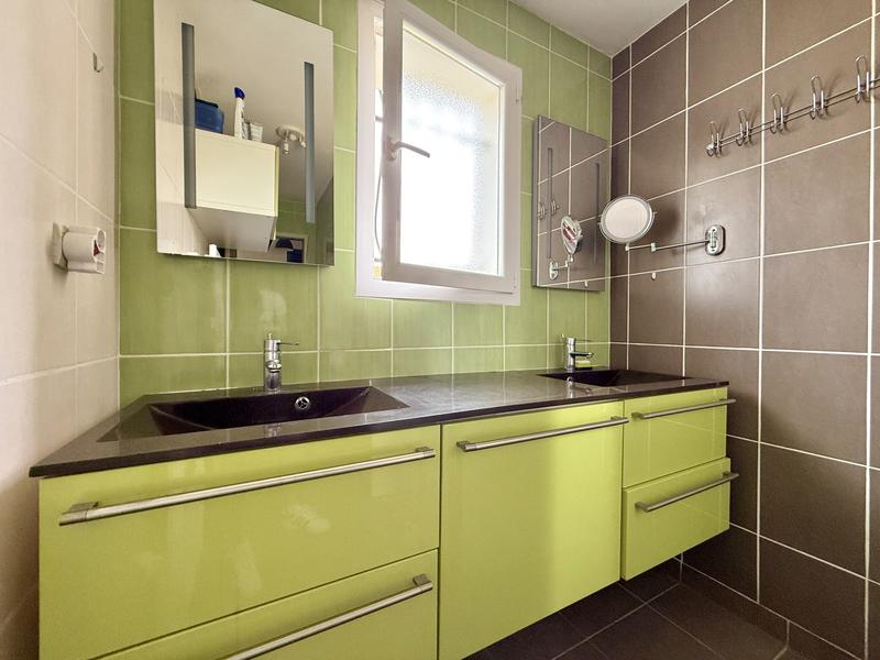 Maison - 103 m² - 5 pièces