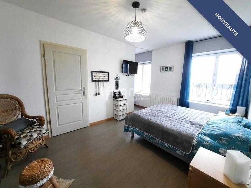 Maison - 211 m² - 7 pièces