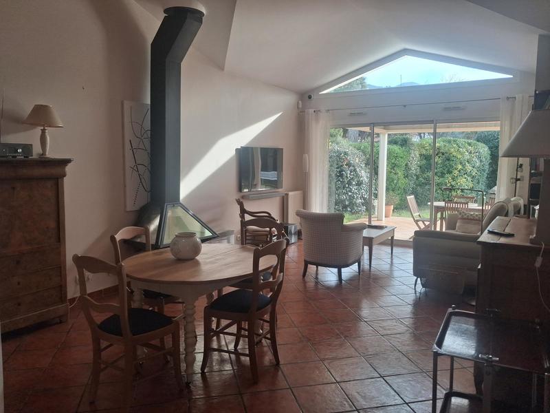 Villa - 151 m² - 6 pièces