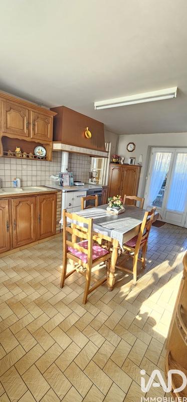 Maison - 184 m² - 8 pièces