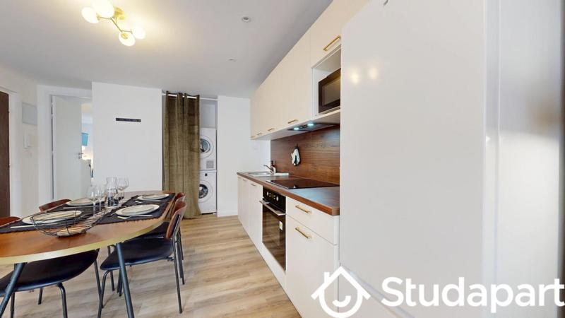 Chambre - 78 m² - 1 pièce