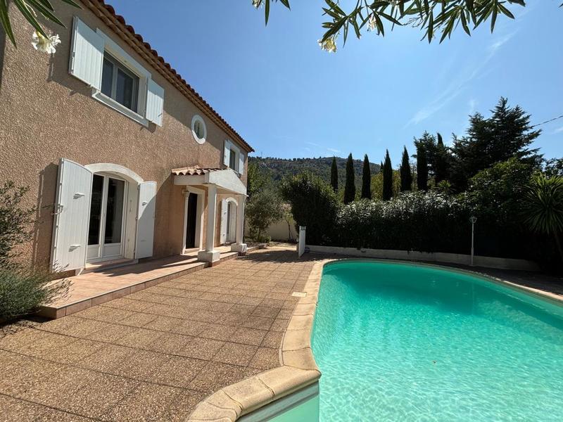 Villa - 123 m² - 4 pièces