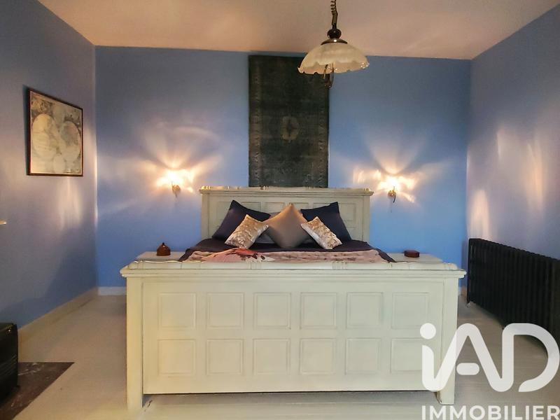 Maison - 220 m² - 6 pièces