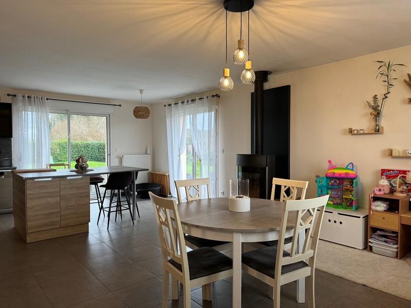 Maison - 95 m² - 4 pièces