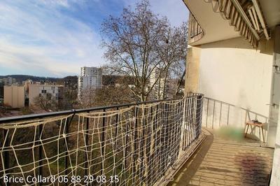 Appartement - 75 m² - 4 pièces