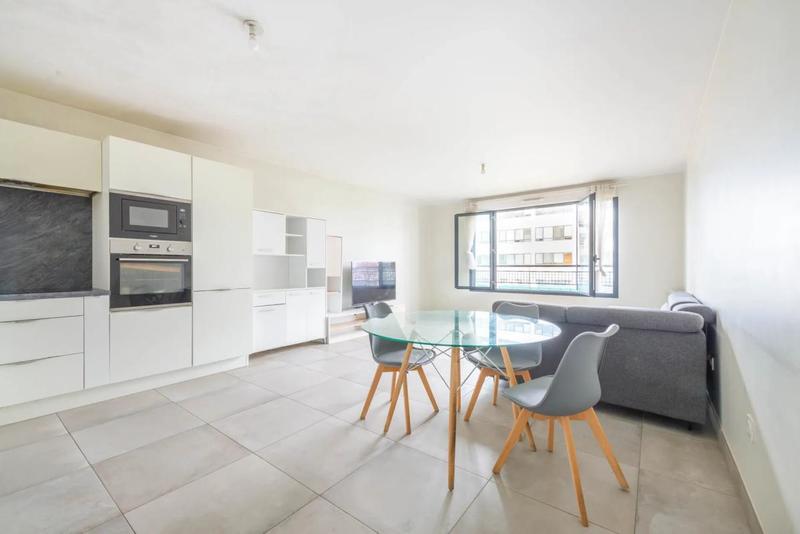 Appartement - 91 m² - 4 pièces