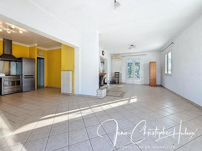 Maison - 94 m² - 3 pièces