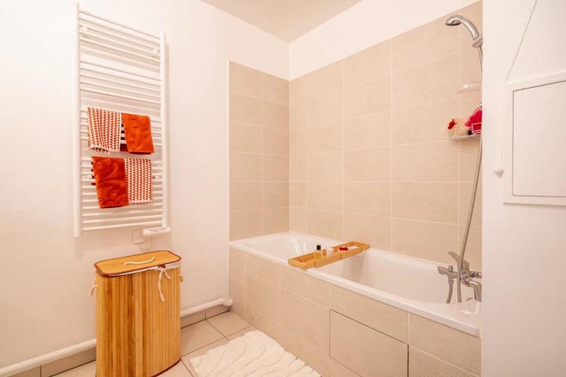 Appartement - 83 m² - 4 pièces