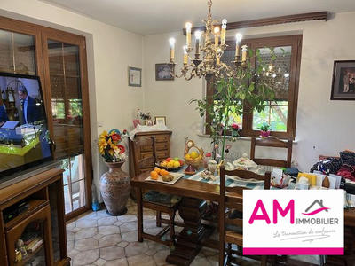 Maison - 105 m² - 5 pièces