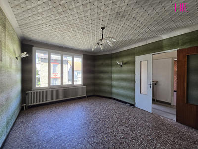 Maison traditionnelle - 85 m² - 3 pièces