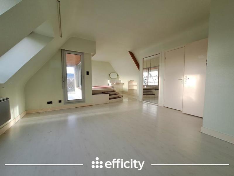 Maison - 207 m² - 6 pièces