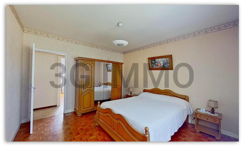 Maison - 150 m² - 7 pièces