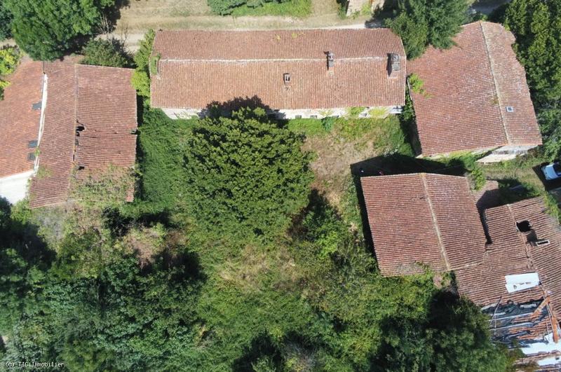 Maison - 235 m² - 9 pièces