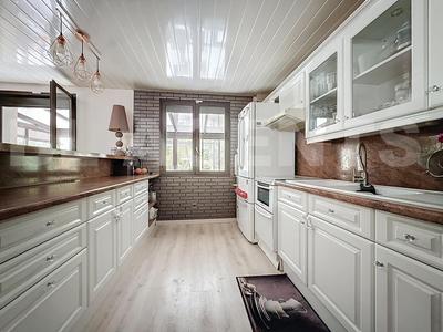 Maison - 148 m² - 7 pièces