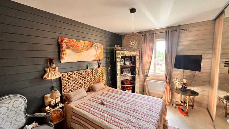 Maison - 103 m² - 5 pièces