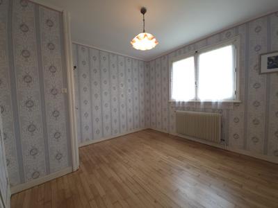 Maison - 95 m² - 6 pièces