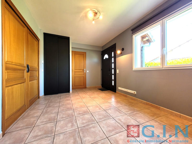 Maison - 215 m² - 9 pièces