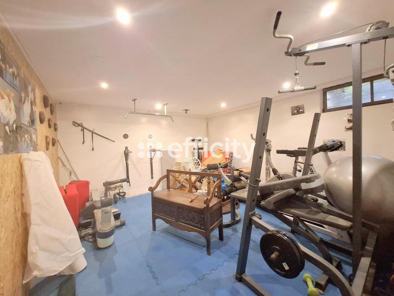 Pavillon - 186 m² - 7 pièces