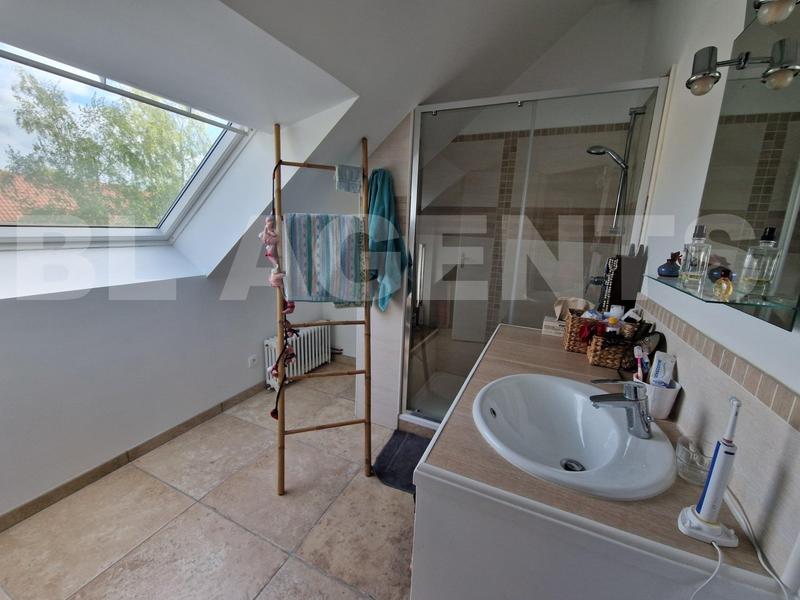 Propriété - 342 m² - 12 pièces