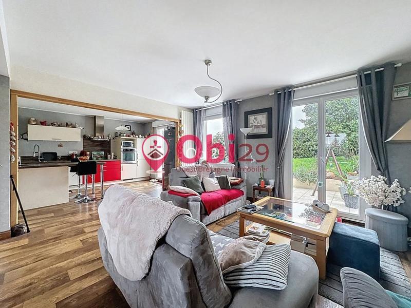 Maison - 92 m² - 5 pièces