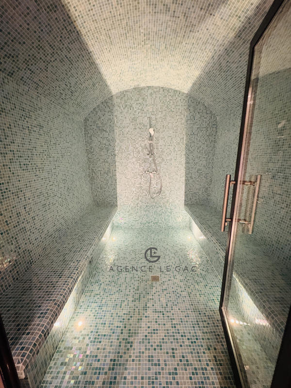 Villa - 180 m² - 5 pièces