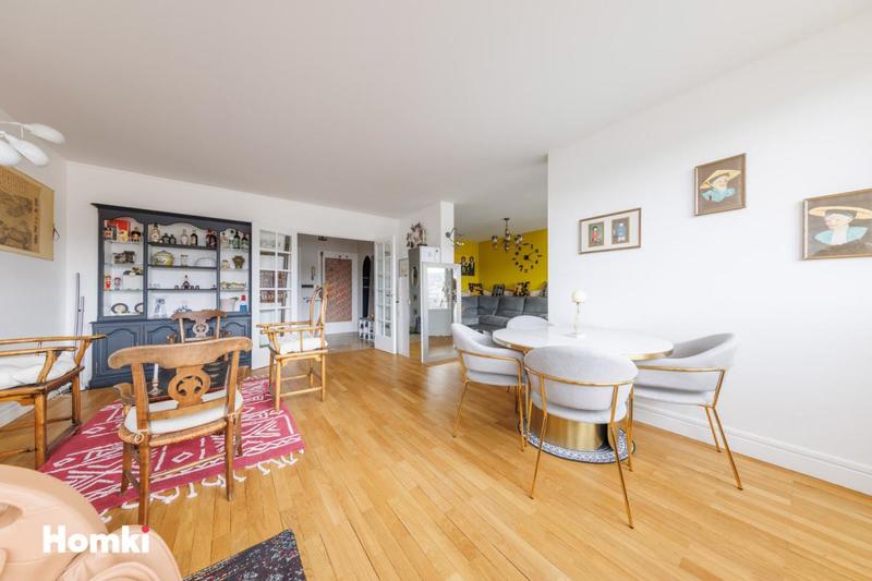 Appartement - 140 m² - 5 pièces