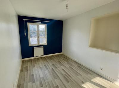 Moulin - 202 m² - 9 pièces