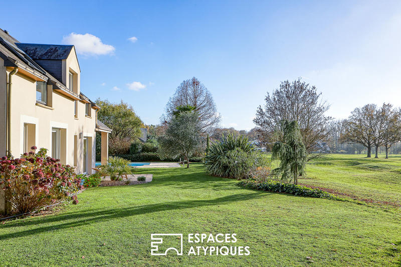 Maison - 180 m² - 8 pièces