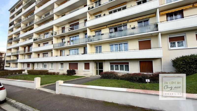 Appartement - 60 m² - 2 pièces