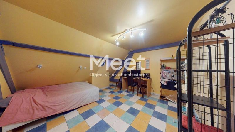 Appartement - 100 m² - 5 pièces