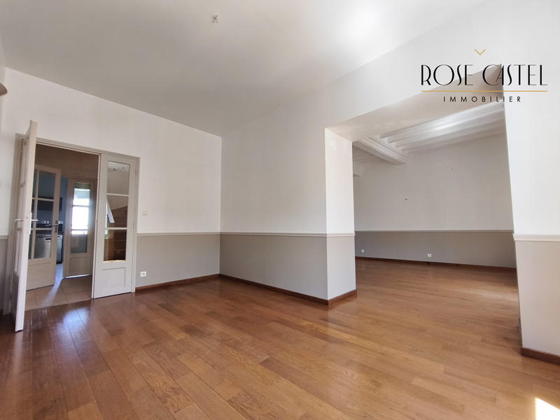 Maison ancienne - 204 m² - 8 pièces