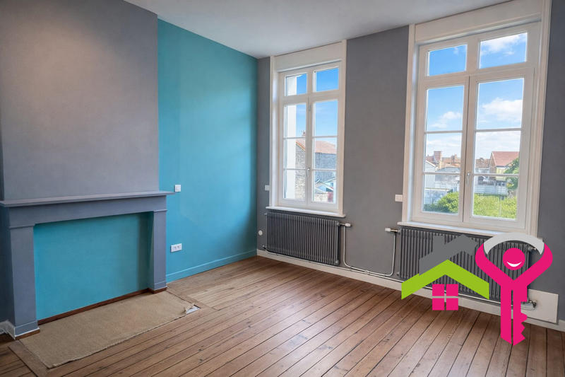 Maison - 230 m² - 6 pièces