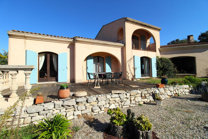 Villa - 220 m² - 5 pièces