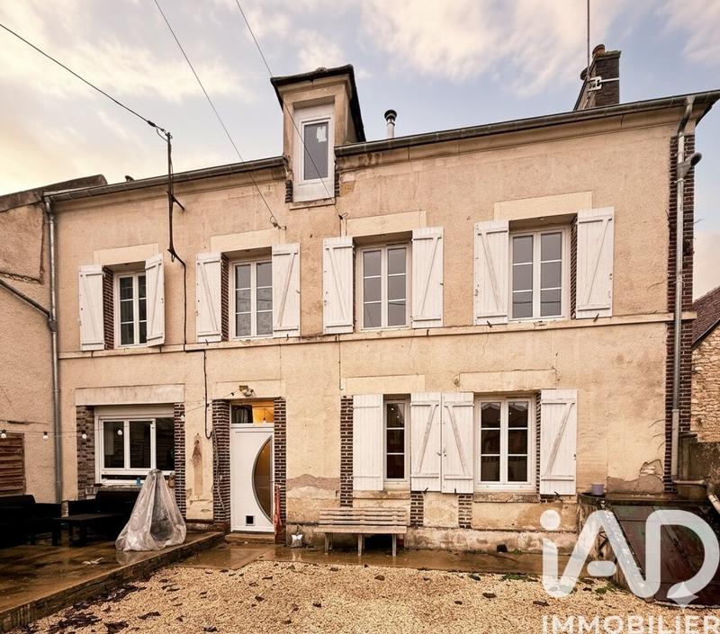 Maison - 95 m² - 3 pièces