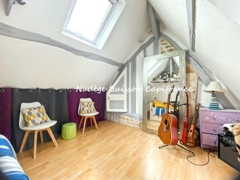 Maison traditionnelle - 140 m² - 7 pièces